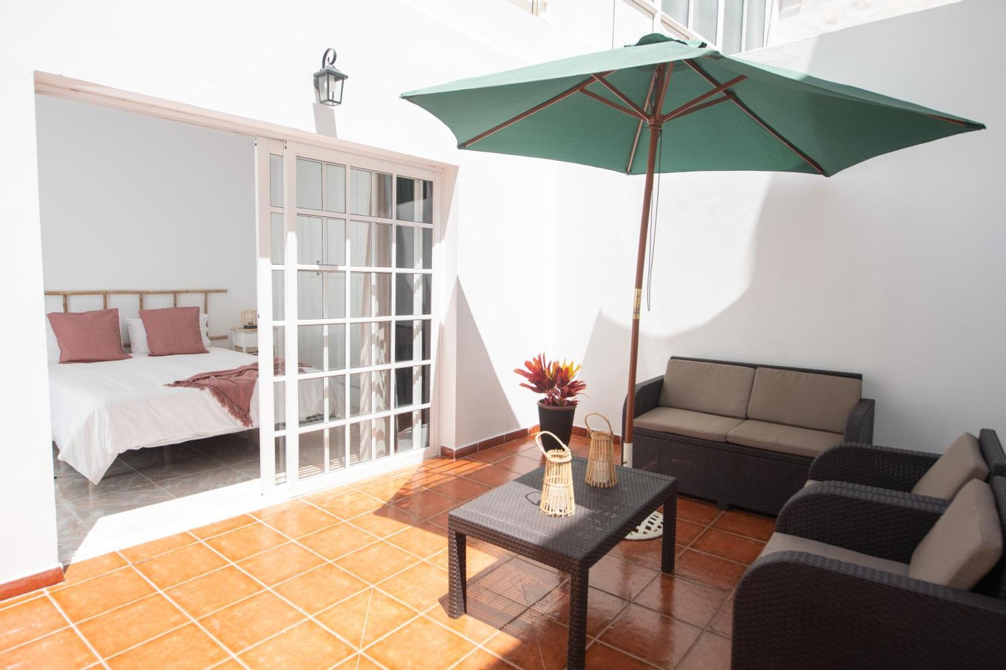 Comfortable Centric Apartment Steps From The Beach Gran Tarajal Exterior foto