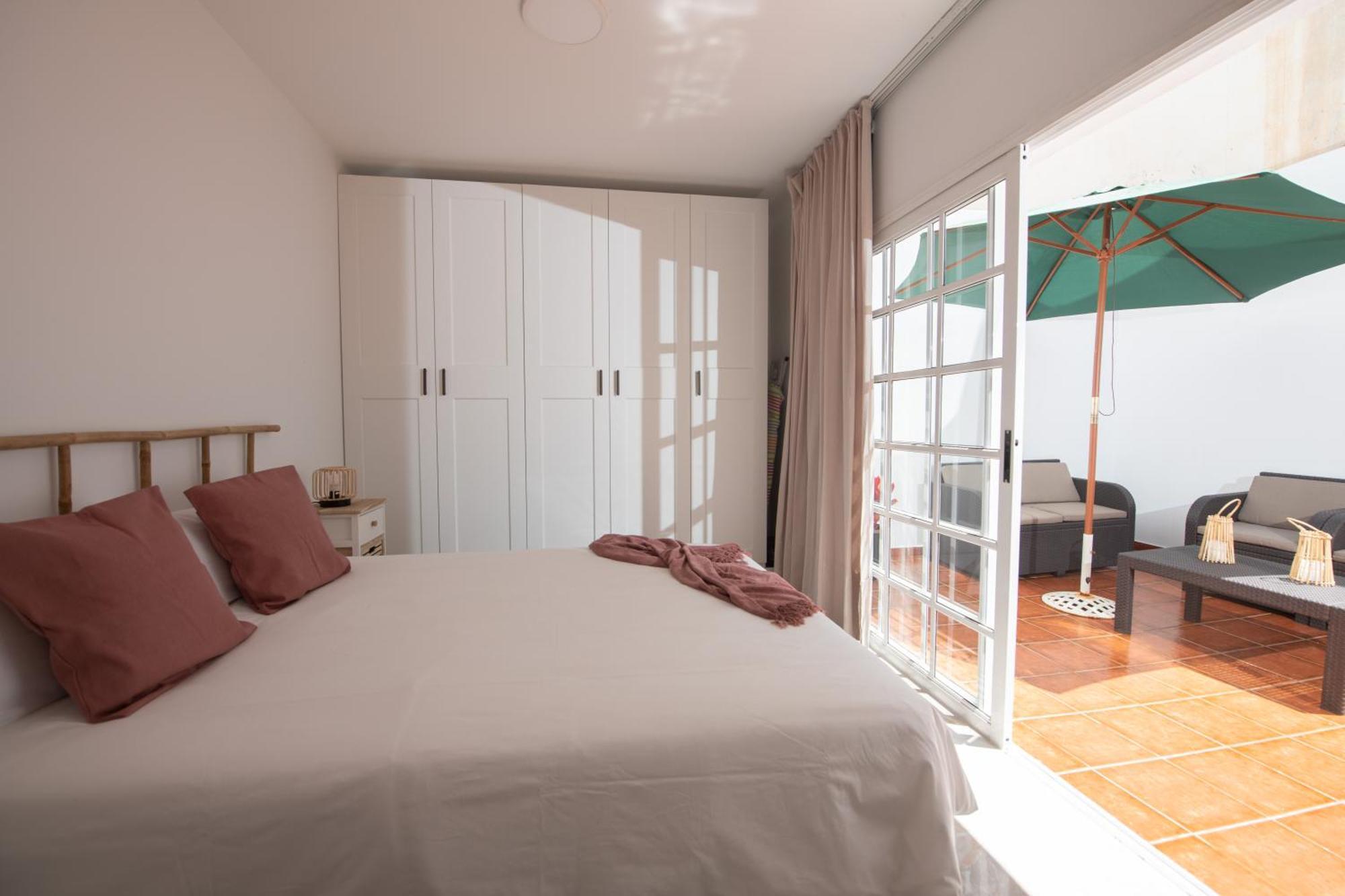 Comfortable Centric Apartment Steps From The Beach Gran Tarajal Exterior foto