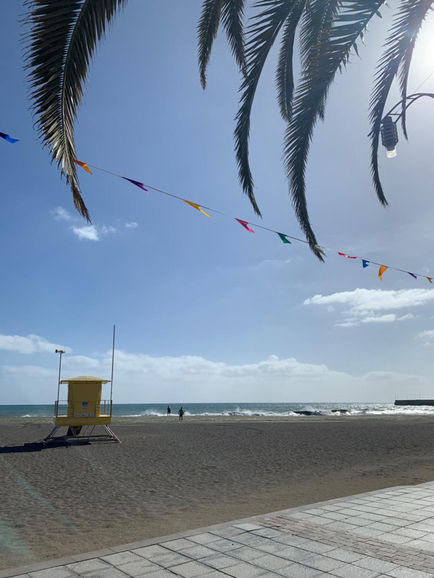 Comfortable Centric Apartment Steps From The Beach Gran Tarajal Exterior foto